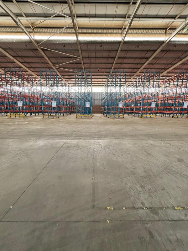 To Let commercial Property for Rent in Struandale Industrial Eastern Cape